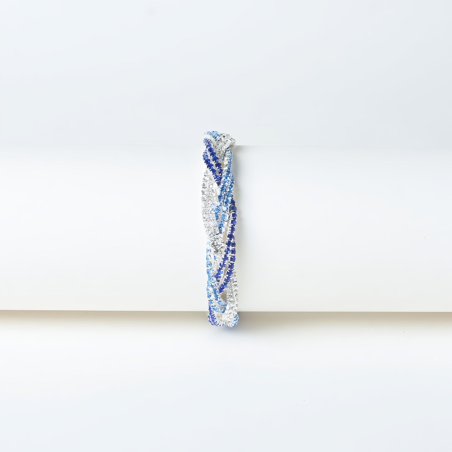 Helix Stretchable Band by GLEAMY