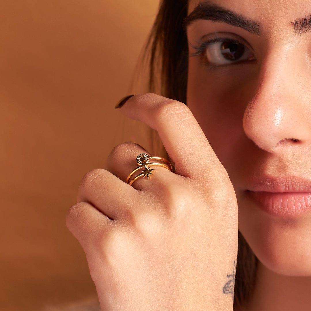 Minimal Crescent Ring by GLEAMY