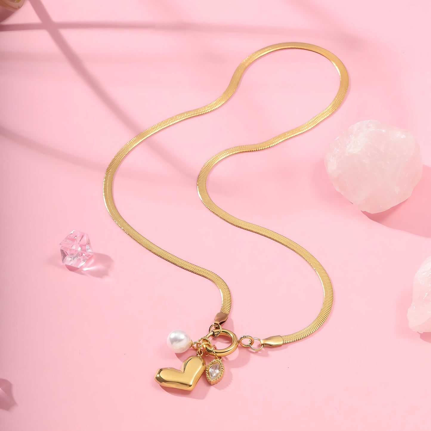Lustrous Pearl Necklace by GLEAMY