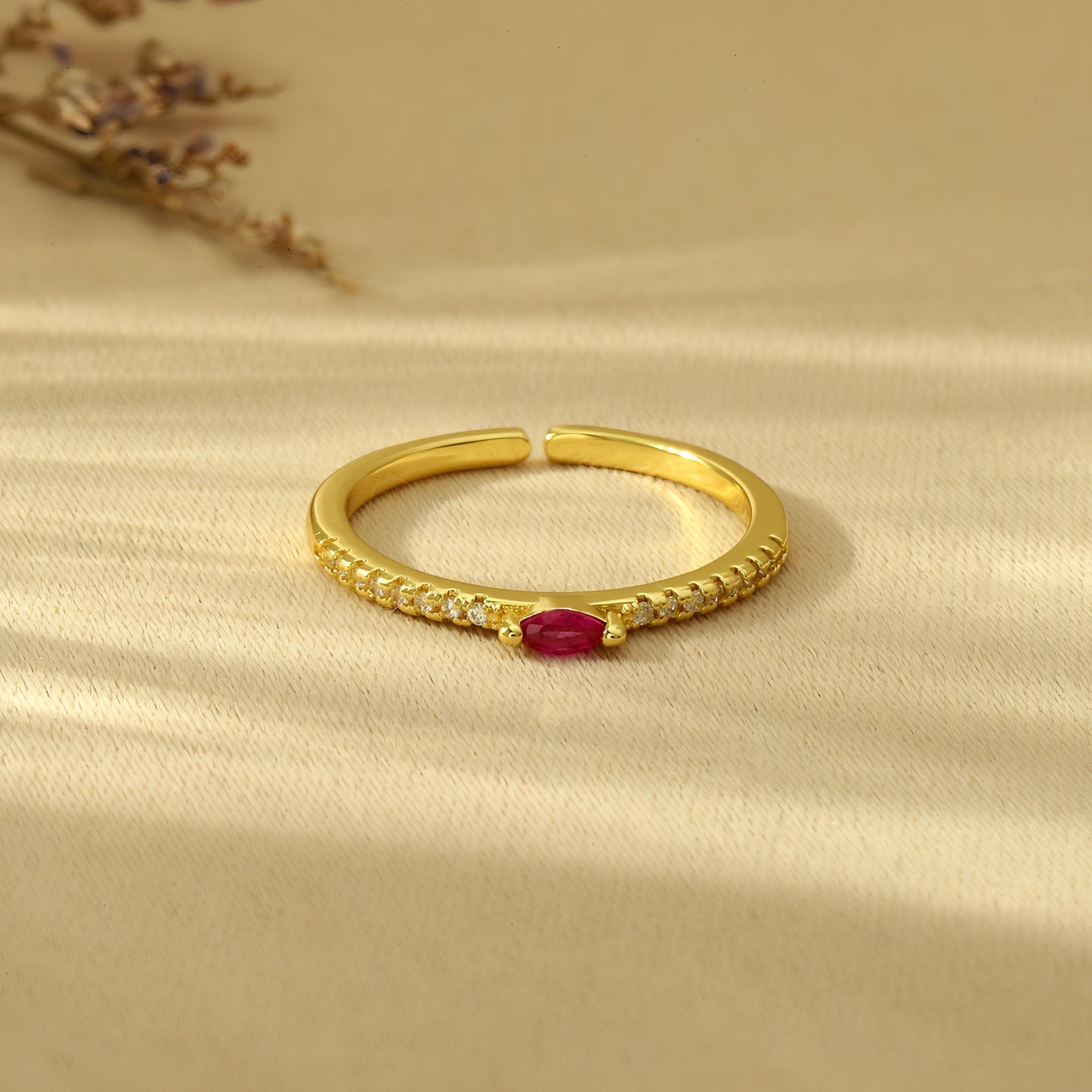 Petunia Ring - Crimson by GLEAMY
