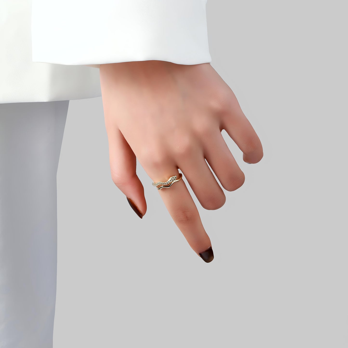 CobraLux stone Ring by GLEAMY