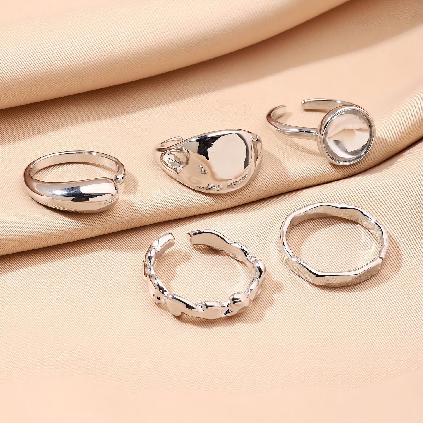 Set Of 5 Silver Sage Rings by GLEAMY