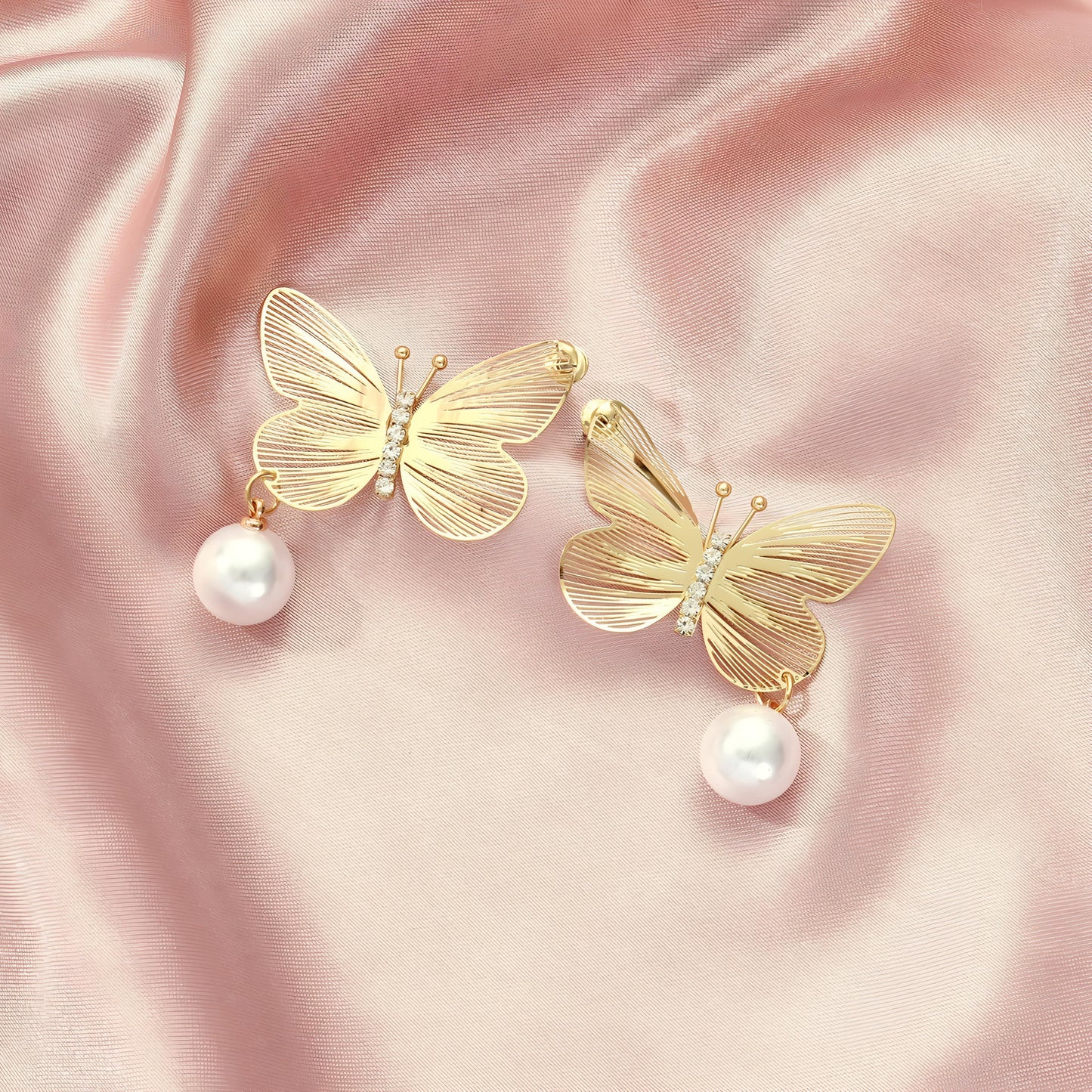 Buttery Pearl Luxury Gold Earring by GLEAMY