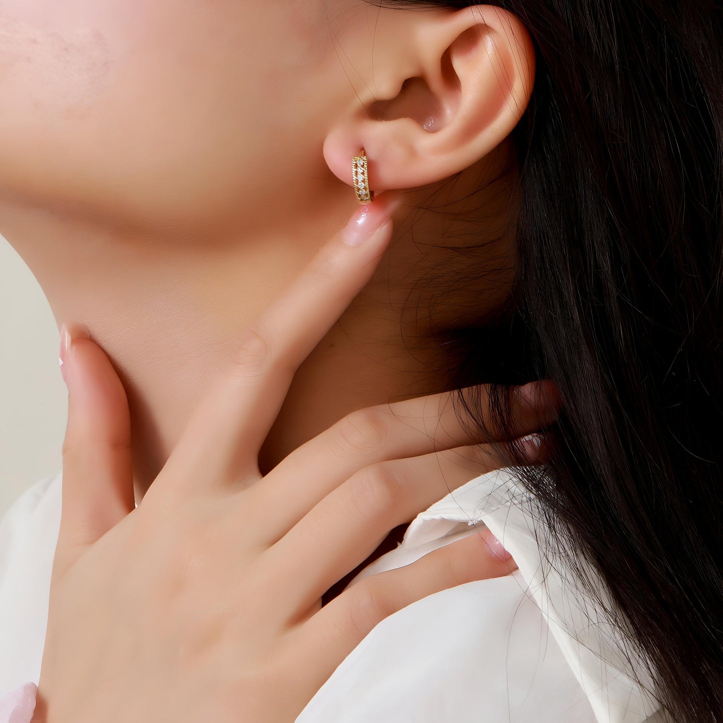 shining line of stones Earring by GLEAMY