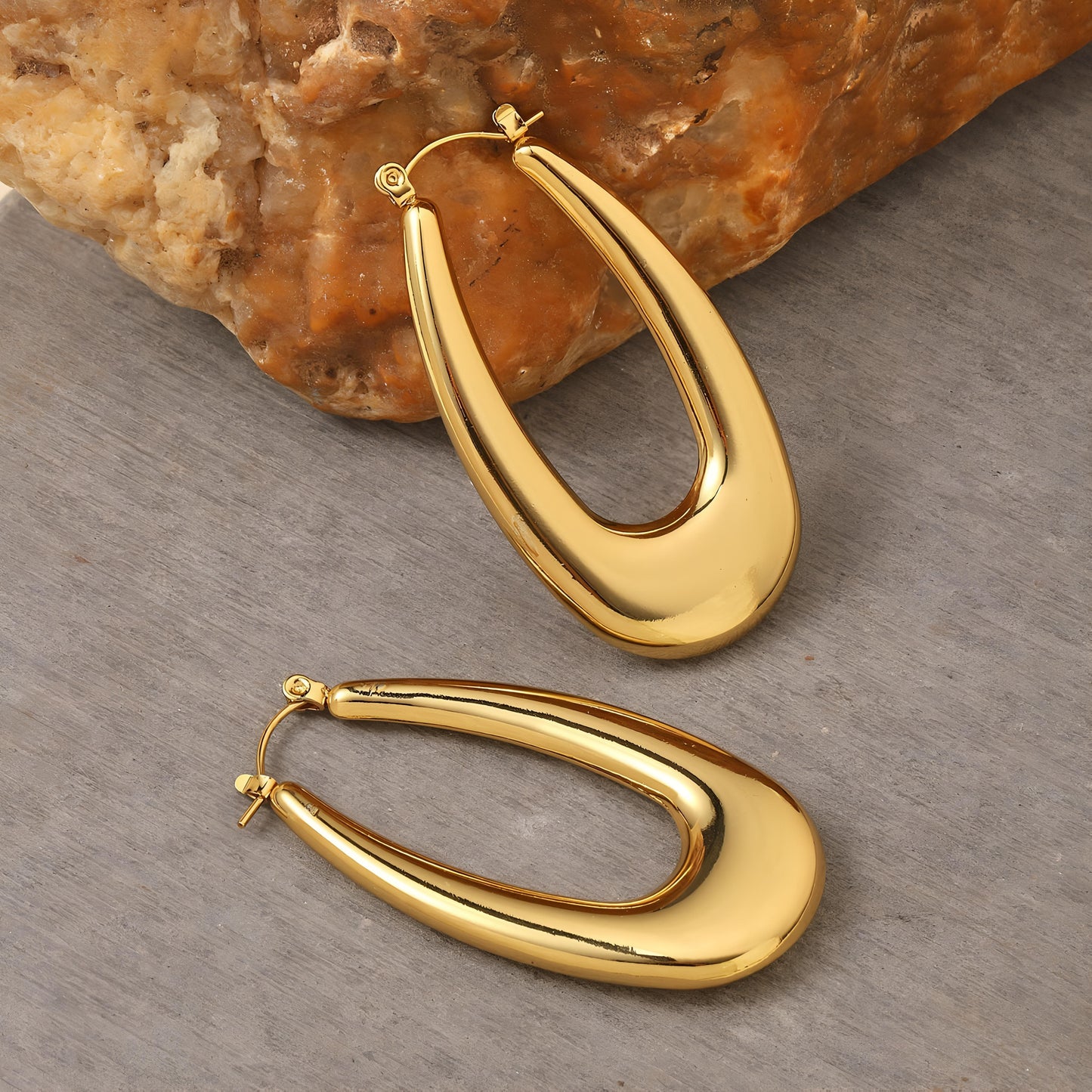 Extended Oval Gold Earring by GLEAMY