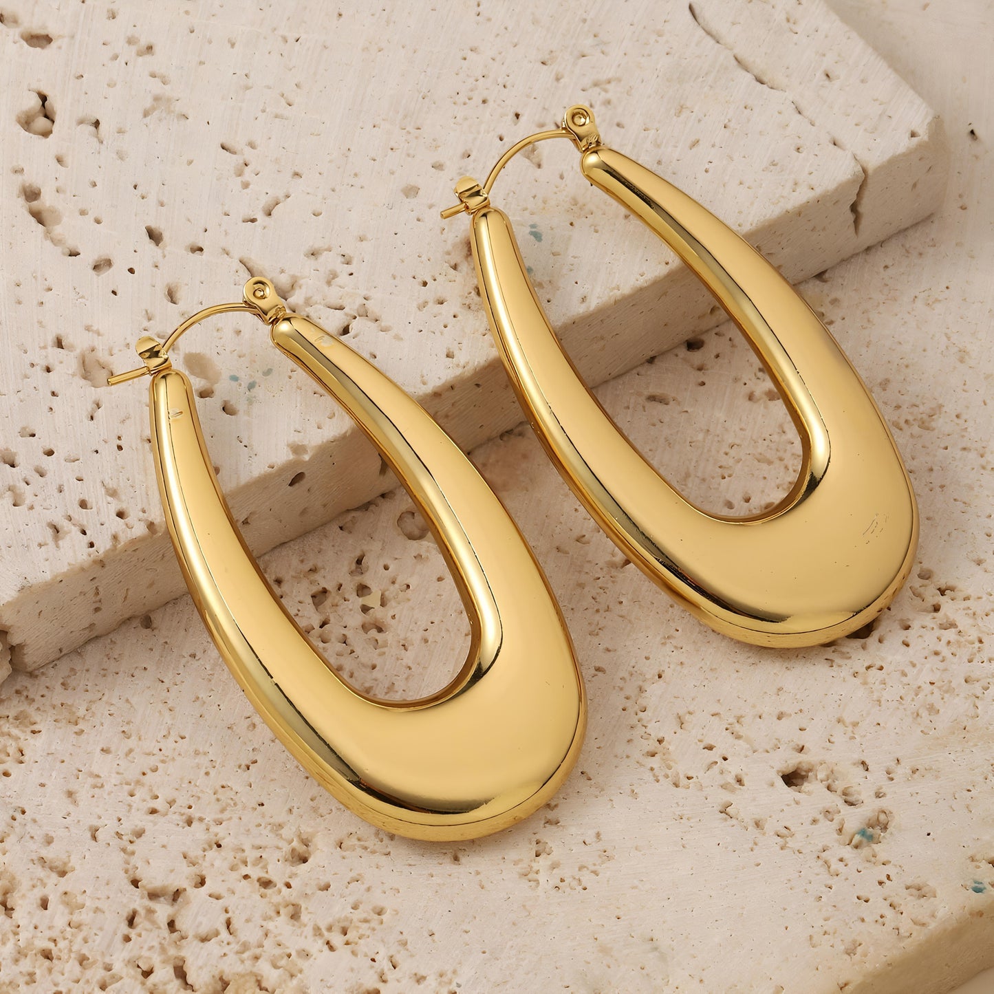 Extended Oval Gold Earring by GLEAMY