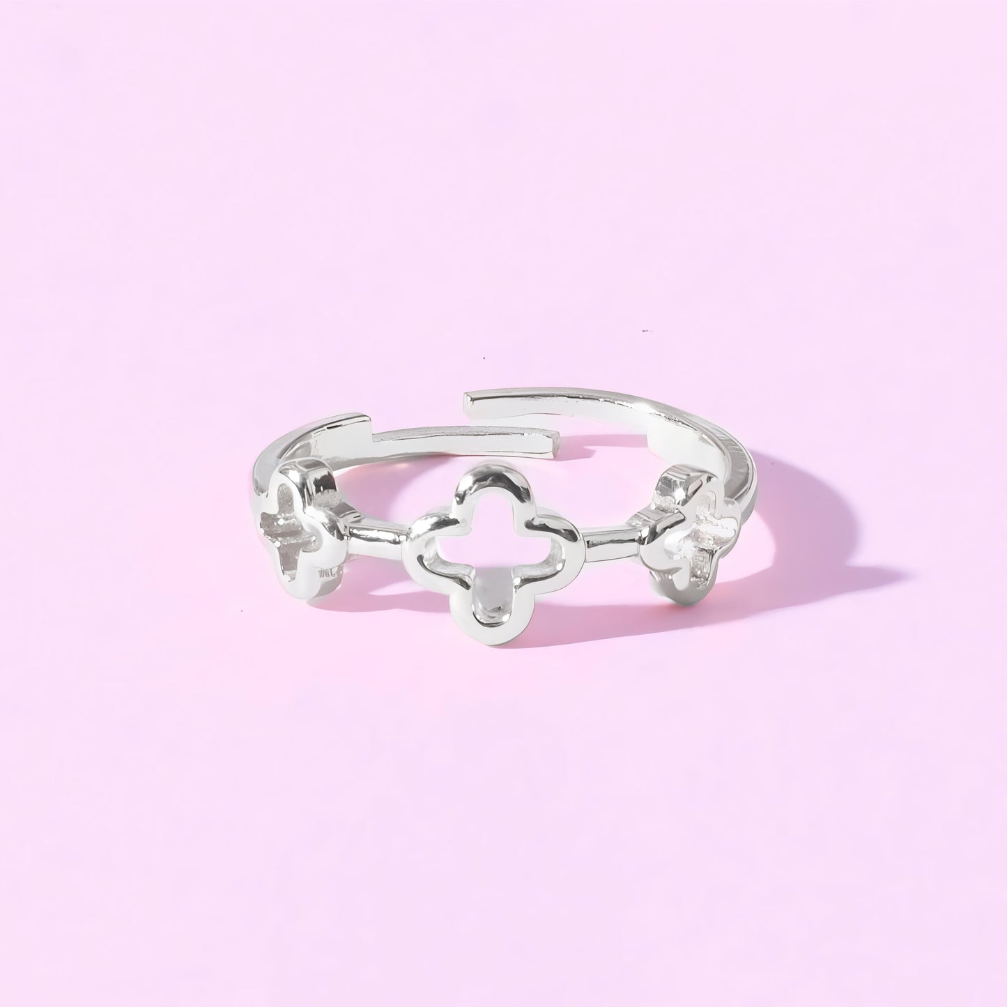 Mini Clover Silver Ring By Gleamy