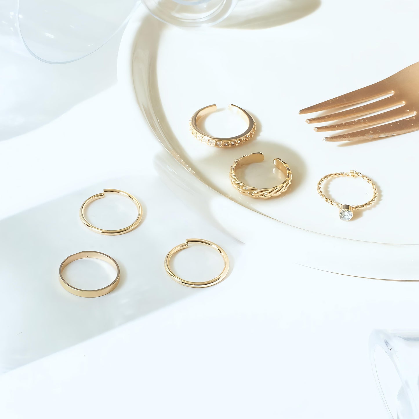 Set Of 6 Golden Sage Rings by GLEAMY
