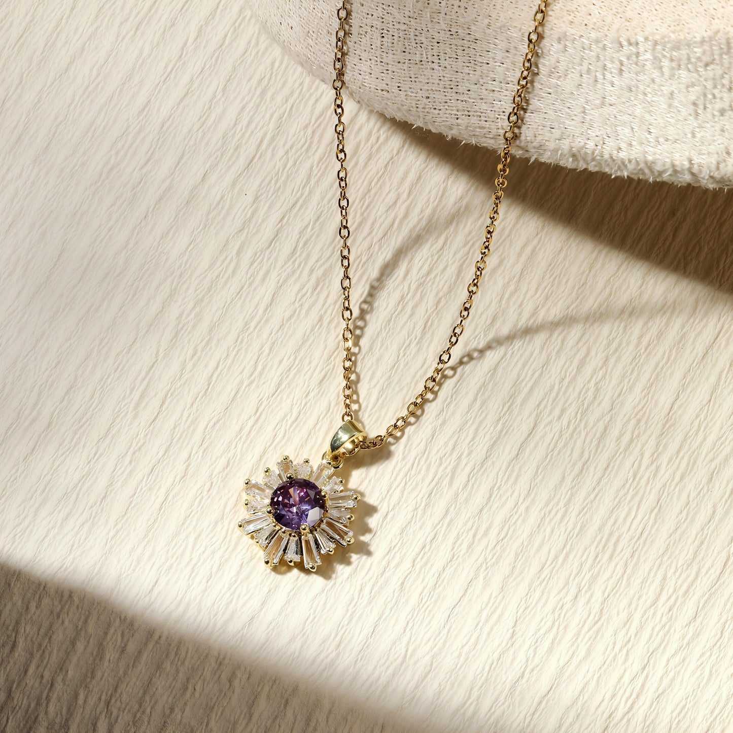 Noor-e-Manik Necklace by GLEAMY