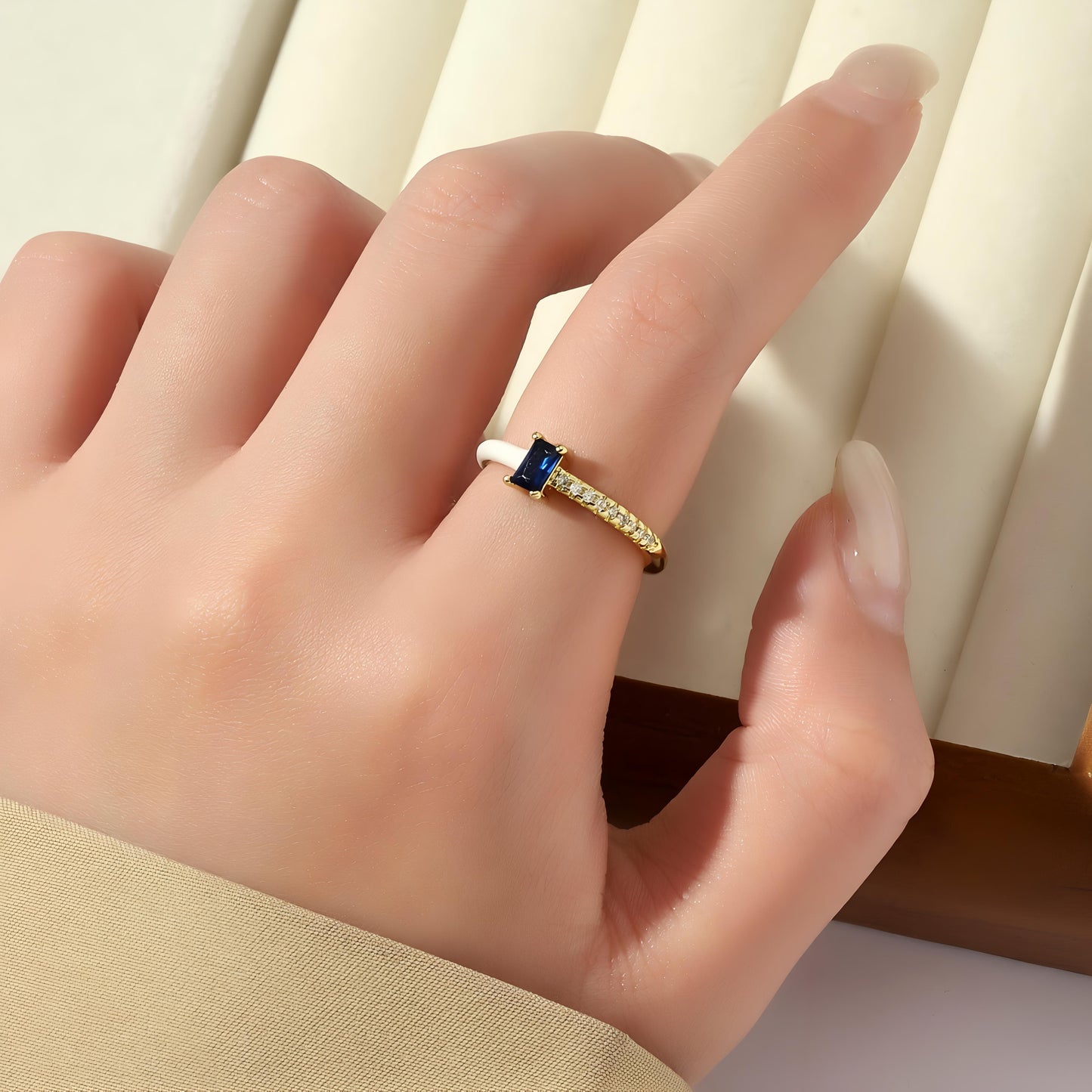 Chroma Sparkle Ring - White by GLEAMY