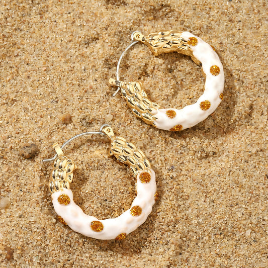 Fulgent Luxury Gold Earring by GLEAMY