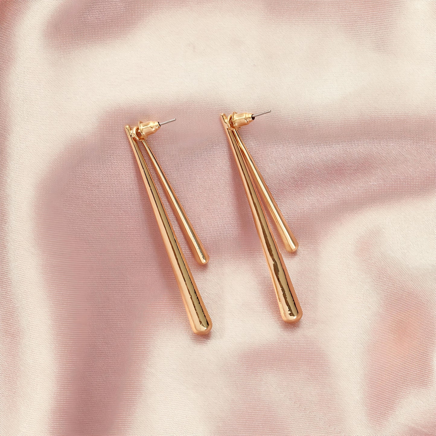 Felicity Long Gold Earring by GLEAMY