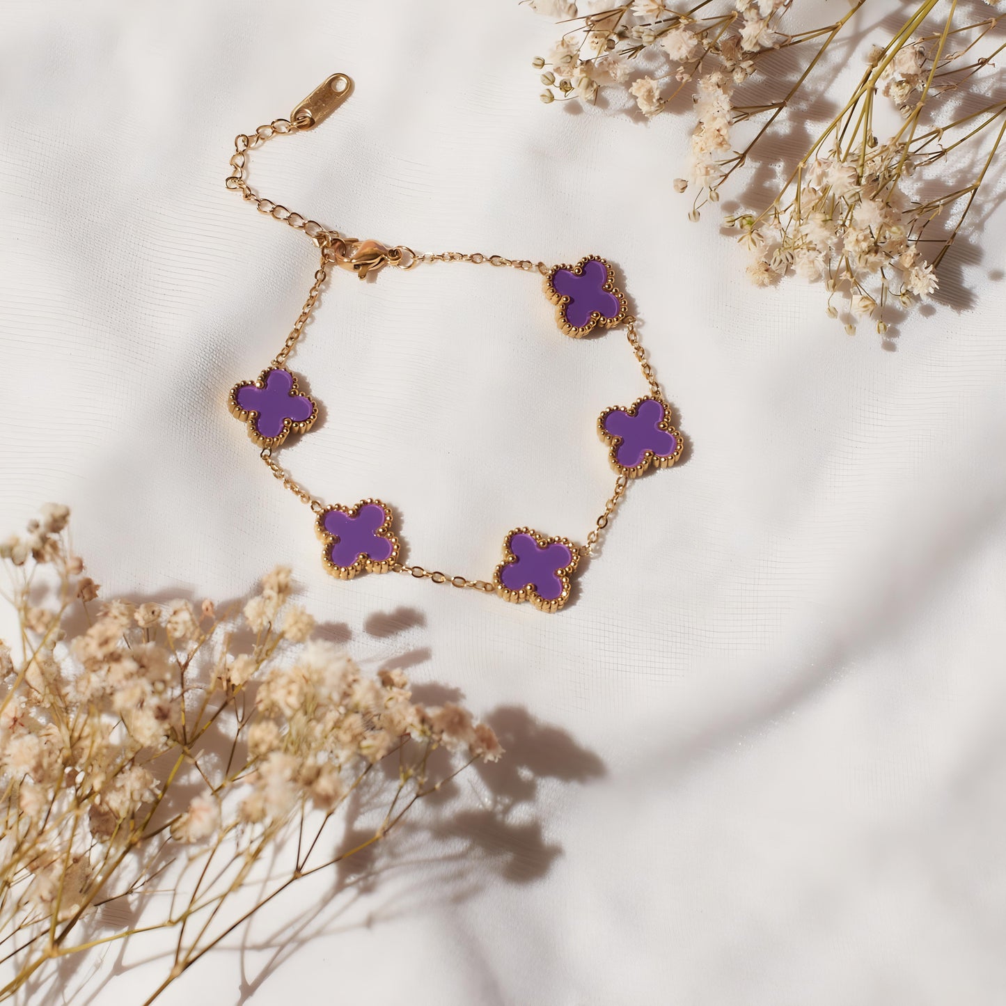 1920s Lucky Irish Bracelet by Gleamy