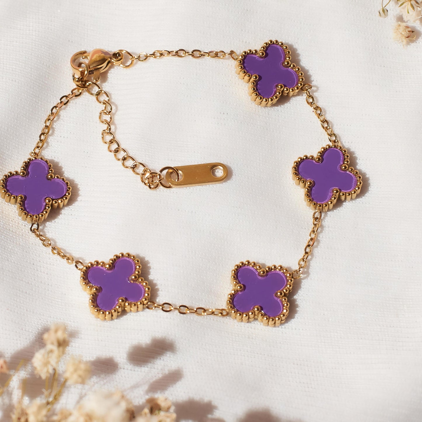 1920s Lucky Irish Bracelet by Gleamy